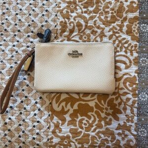 Coach Cream Leather Wristlet Clutch